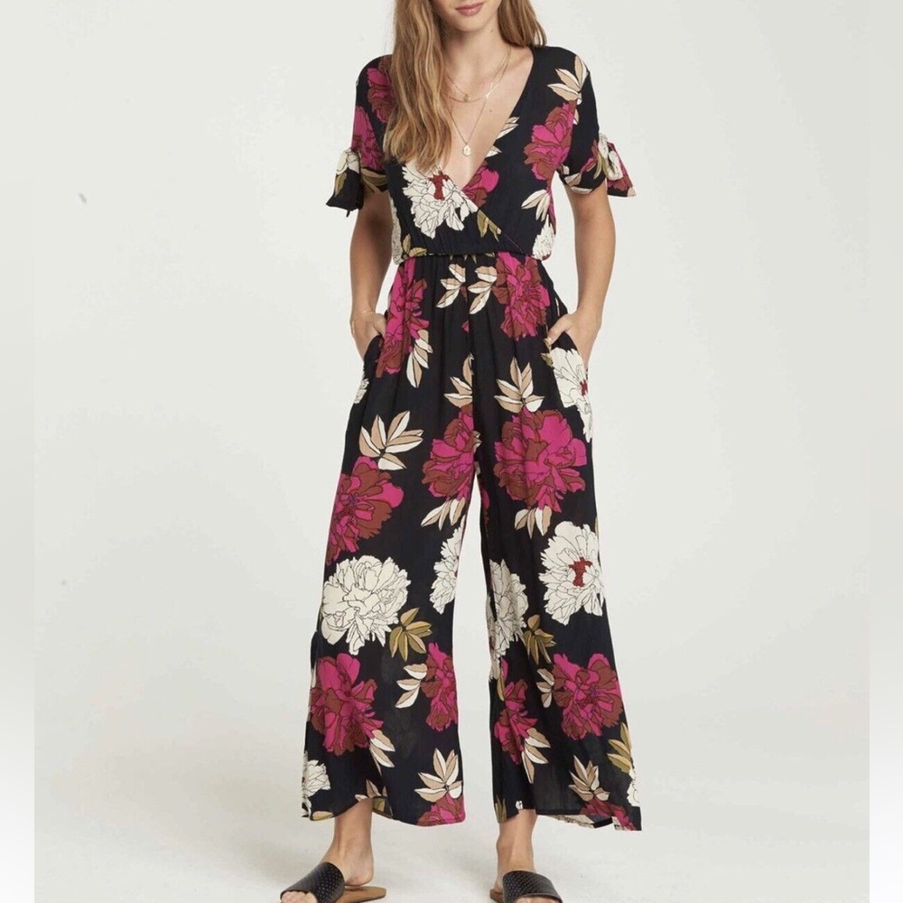 Billabong Night Conjuror floral short sleeve v neck surplice wide leg jumpsuit s